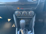 運転席・助手席シートにはシートヒーターが装備されています。寒い日には、すぐに温まってくれるシートって本当にうれしいもんです。
