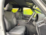 運転席シート廻りは使用感も少なく、良好な状態となっています。前オーナー様が丁寧に使っていたことがよくわかりますね。