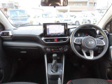 視界が広く前方が見やすいので運転もしやすいです!!交差点等での右折時・左折時に歩行者も見やすいです!!