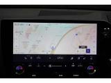 ドライバーが運転操作に集中できるコックピット思想、「タズナコンセプト」が取り入れられたインテリアとなっています