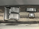 パワーウィンドウです!運転席でラクラク操作!元気なお子様やワンちゃんのイタズラも防いでいただけますよ。
