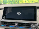 【12.3インチワイドナビ】高級感とインパクトのある大型ワイドナビを装備。各種オーディオ操作はもちろん、横長ワイド画面でのマップ2分割表示など、利便性も高いナビです♪
