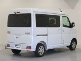 大きく開くバックドアは荷物の積み下ろしが楽です。