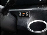 電動のスライドドアで楽々スムース!運転席からも開閉の操作もできます♪キーのスイッチひとつで自動開閉できる便利な機能もついてます♪