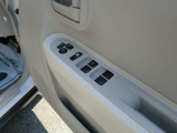 電動格納ミラーでよりコンパクトに!狭い駐車場でも安心です。