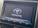 【大画面ナビ】人気の大型9インチナビを装備。存在感のある大画面はインパクト大!ナビ利用時のマップ表示は見やすく、テレビやDVDは臨場感がアップ!いつものドライブがグッと楽しくなります♪