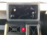 当車両はオーディオレスです。多彩なナビゲーション・オーディオをご用意しております。詳しくは当店スタッフにお問い合わせください。