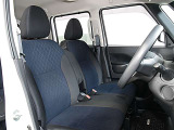 運転席まわりです。実際に座ってみて乗り心地を体感してみて下さい。