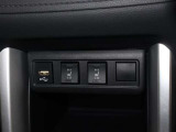 運転席・助手席ともにシートヒーターが付いているので、寒い日でも快適です♪