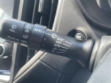 禁煙車 黒レザーシート 社外マフラー 純正ナビ Bluetooth フルセグTV バックカメラ プッシュスタート 前席シートヒーター ブラインドスポットモニター ETC 純正18インチアルミホイール
