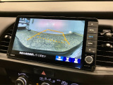 【バックカメラ】リバースにするだけで映ります、後方の安全確認や、狭い駐車場での車庫入れ、雨の日や夜間など視界の悪い時に便利です!安全にバックする為には欠かせない装備です。