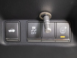 ★使いやすさや安全性を追求したステアリング周り!高級車ゆえにスイッチ類が多いのも特徴ですね!考え尽くされた配置ですぐに使いこなす事が出来ますのでご安心下さい!是非、体感してみて下さい!!