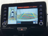 マルチビューバックガイドモニターで、後方を確認しながら安心して駐車することができます。運転初心者も熟練者も必須の機能ですよ!
