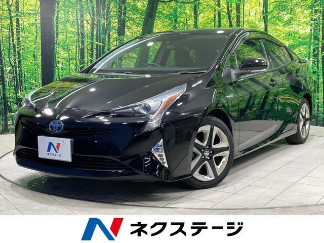 トヨタ プリウス 
