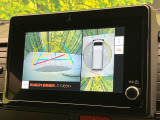 【パノラミックビューモニター】専用のカメラにより、上から見下ろしたような視点で360度クルマの周囲を確認することができます☆死角部分も確認しやすく、狭い場所での切り返しや駐車もスムーズに行えます。