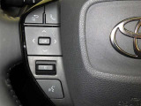 ステアリングスイッチ装備!運転しながら手元でオーディオの操作などができます。