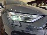 ・まるでガラス細工のようなヘッドライトのデザインです。車種によってデザインが様々ですので是非1度見比べてみてください。