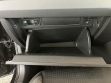 グローブボックスです。