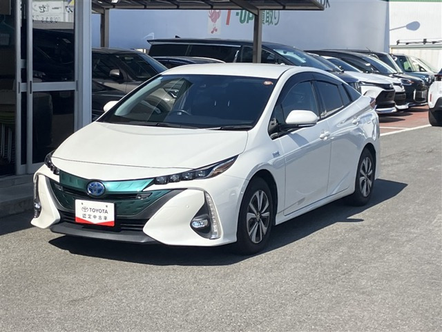 トヨタ プリウスPHV 