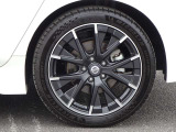 【タイヤ】 【純正18インチアルミホイール】《225/45ZR18》専用のアルミなのでお車のイメージぴったりですね!