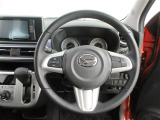 インパネはシンプルなデザイン。運転もしやすそう♪