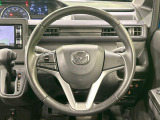 【純正革巻きステアリング】上質な革を使用することで、手にしっかり馴染みとても運転しやすいハンドルです♪