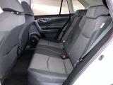 ゆとりある広々とした車内空間は、ドライブを始め買い物やレジャーなど、幅広く活躍します。一人でもみんなとでもお出かけを楽しみましょう!