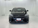 GRヤリスは、トヨタのモータースポーツ部門「TOYOTA GAZOO Racing(TGR)」によって開発されたスポーツカーです。