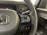 ステアリング右手側に安全運転支援機能のホンダセンシングをコントロールするスイッチ