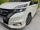 【LEDヘッドライト】悪天候や夜間走行時も良好な視界を確保し安心して運転できる高輝度LEDヘッドライトを装備!点灯速度が早く、消費電力も抑えられています。