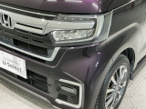 LEDヘッドライトは、点灯の瞬間から最大光量を発揮し、突然暗くなるトンネルなどでの安定感を高めます。