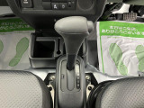 車両状態証明書修復歴の有無も一目瞭然。機能や内装・外装、走行距離、修復歴の有無をチェックし、クルマの状態を10段階にした車両状態証明書。数字や記号を使ってわかりやすく表示しています。
