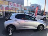 バックカメラが付いているので後方確認が非常にしやすいです。今や運転初心者も熟練者も必須装備!ついていて損はないですね♪