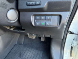 運転席右側に各種スイッチがあります!