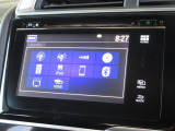 ナビゲーションは純正メモリーナビを装着しております。AM、FM、CD、DVD再生、Bluetooth、フルセグTVがご使用いただけます。初めて訪れた場所でも安心ですね!