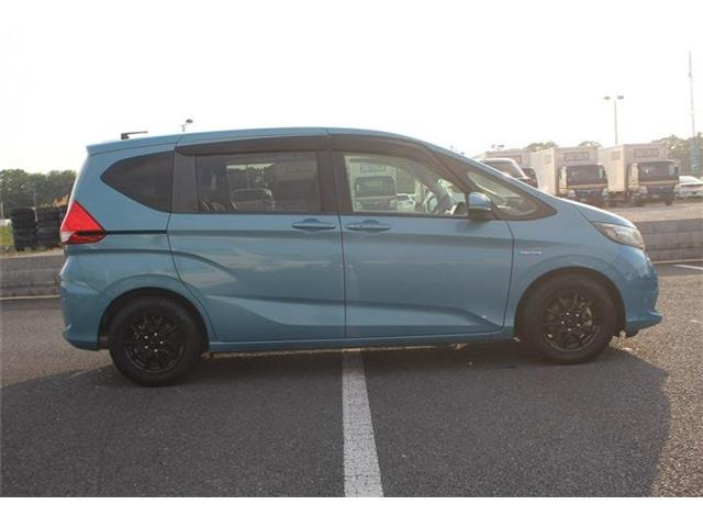 ホンダ フリード 1.5 ハイブリッド EX 禁煙車 純正ナビ フルセグTV の