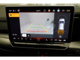 【リヤビューカメラ】【オプティカルパーキングシステム】車庫入れなどバックでの駐車に便利。