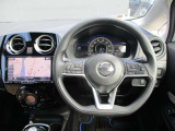 ノートの運転席廻りになります。