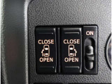 両側電動スライドドアのスイッチ付です。車内からもスイッチひとつで楽にドアの開閉が可能です。電動なので開閉時に力を使う必要がなく、半ドアになることもありません!