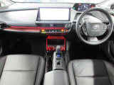 当社が誇るお車の洗浄メニュー&rdquo;まるまるクリン&rdquo;済みですので、室内もキレイ。気持ちよくお乗り頂けます。 まるまるクリンでは下回りの錆止め塗装、ボディのガラスコーティング、室内のスチーム洗浄を行います。