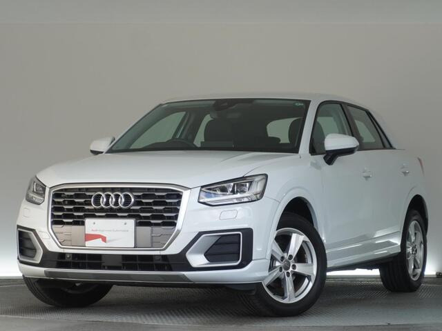 Q2 1.0 TFSI スポーツ 