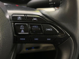 【レーダークルーズコントロール】高速道路での長距離走行が楽に!!自動で速度を保つクルーズコントロールが、衝突軽減システムと連携し、前方の車両を感知して車間を保つように速度調節してくれます!!