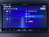 こちらのカーナビはフルセグをはじめBluetooth、CD録音などができるのが嬉しいですね(*^_^*)