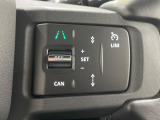 アダプティブクルーズコントロールはミリ波レーダー、ステレオカメラにより前方の車両の速度に合わせ安全な車間を保ち、先進のクルージングをサポート。安心・快適なドライブをサポートいたします。