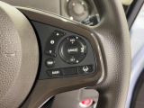 握り易いハンドルにはホンダセンシングのコントロールスイッチが装備されテおり、ACCもハンドルから手を離さずに操作が出来ます。感覚で操作ができて便利で安全ですね!