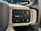 【アダプティブクルーズコントロール】前方車両を認識して自動で追従していくアダプティブクルーズコントロールが搭載されております。渋滞時などでも大変便利な機能になります。