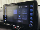 【ディスプレイオーディオ】スマホとクルマをつなぐことで音楽アプリやナビアプリがお車の画面上で操作可能!※T-connectのご利用は別途有償となります。詳しくは営業スタッフにご確認ください。