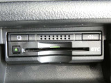 ナビ連動タイプのETC車載機です。ナビゲーションと連動してくれますのでカード未挿入を知らせてくれるなど便利な機能が追加されています。