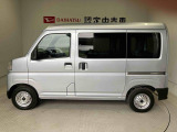 側面からの写真です。ご希望のお車が見当たらない場合は、弊社スタッフがしっかりとお客様のご要望に合ったお車をお探し致します。
