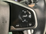 【アダプティブ・クルーズ・コントロール】予め設定した車速内でクルマが自動的に加減速。 前走車との適切な車間距離を維持しながら追従走行し、高速道路でのドライバーの疲労を軽減してくれる嬉しい機能付♪
